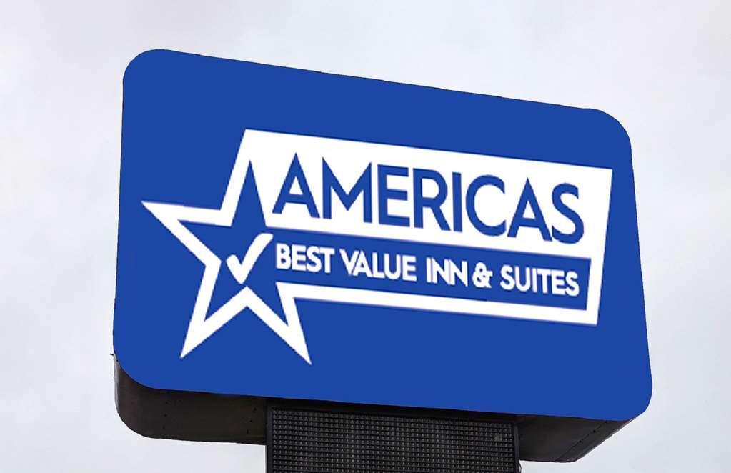 Americas Best Value Inn Стокбридж Екстериор снимка
