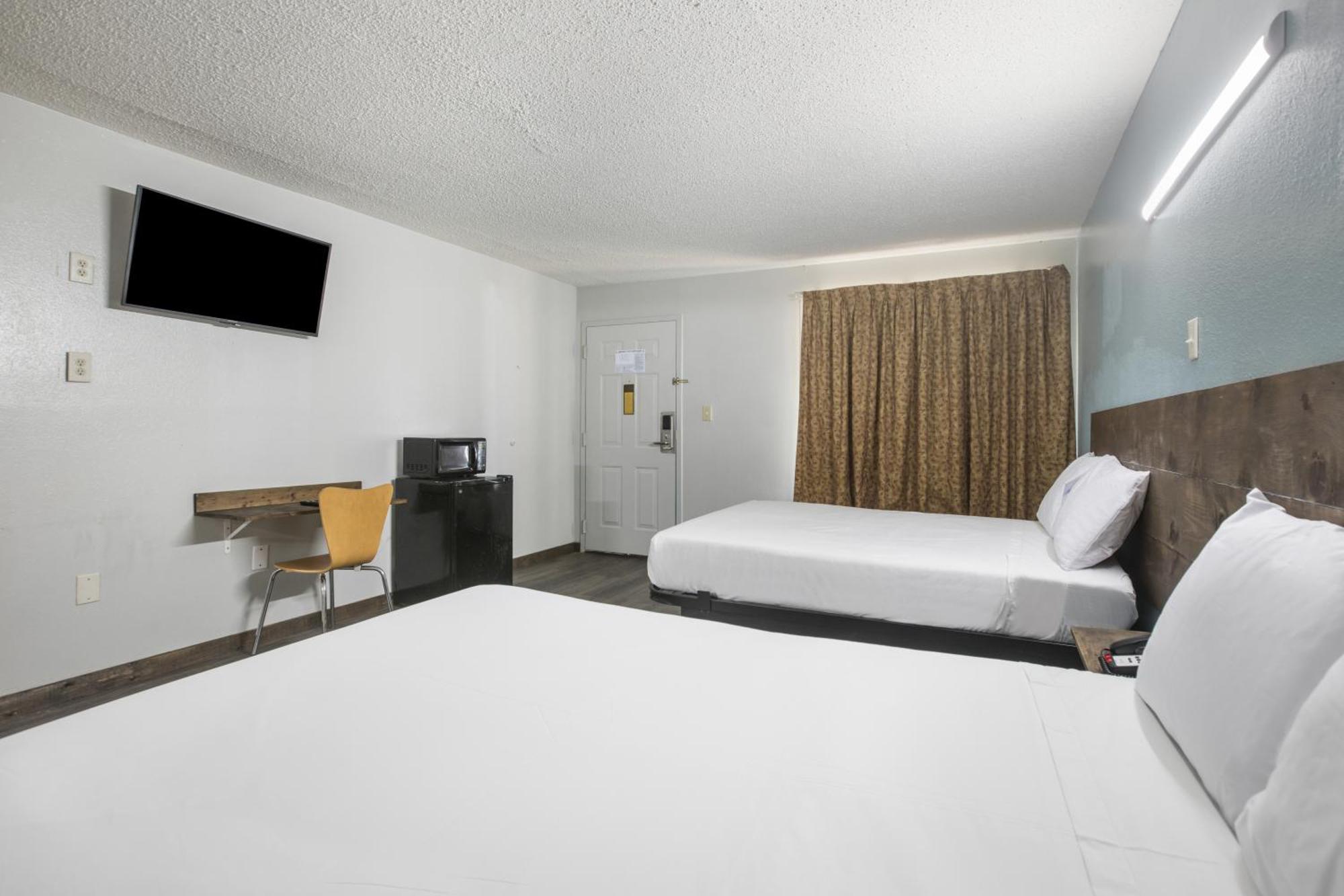 Americas Best Value Inn Стокбридж Стая снимка
