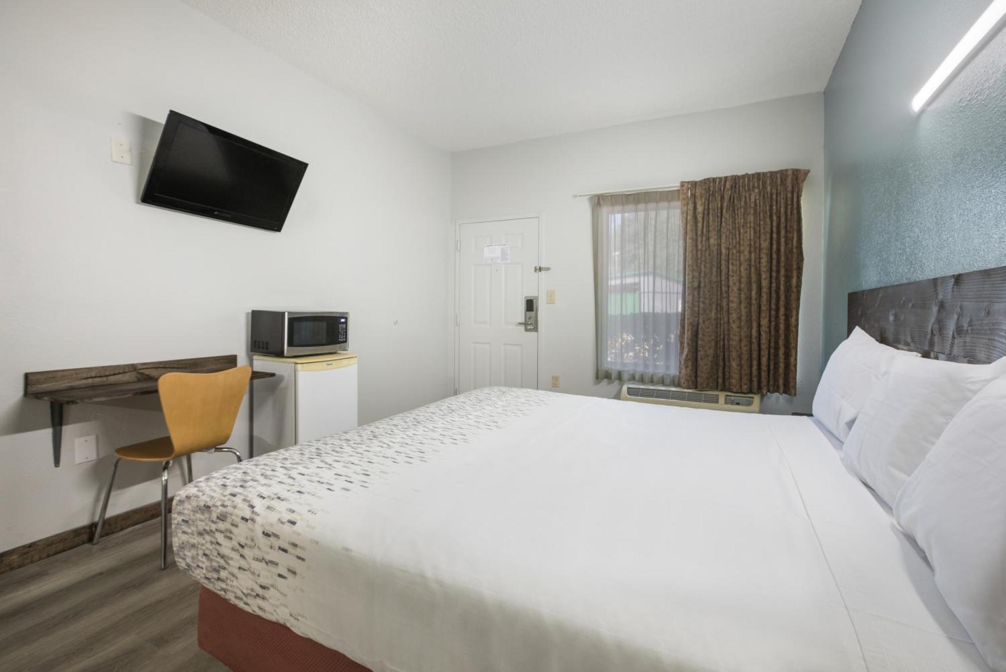 Americas Best Value Inn Стокбридж Стая снимка
