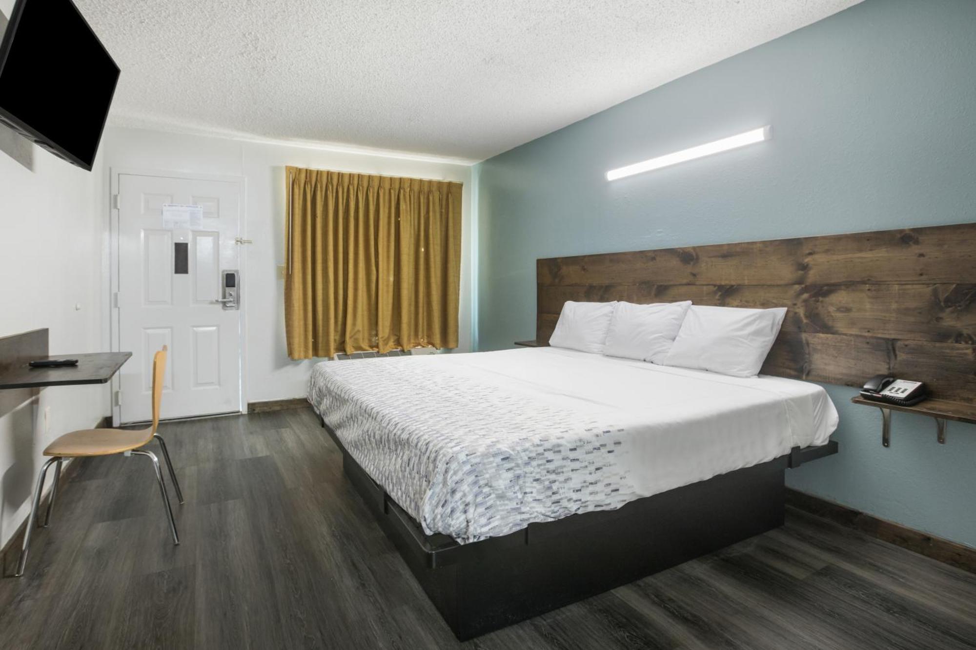 Americas Best Value Inn Стокбридж Стая снимка