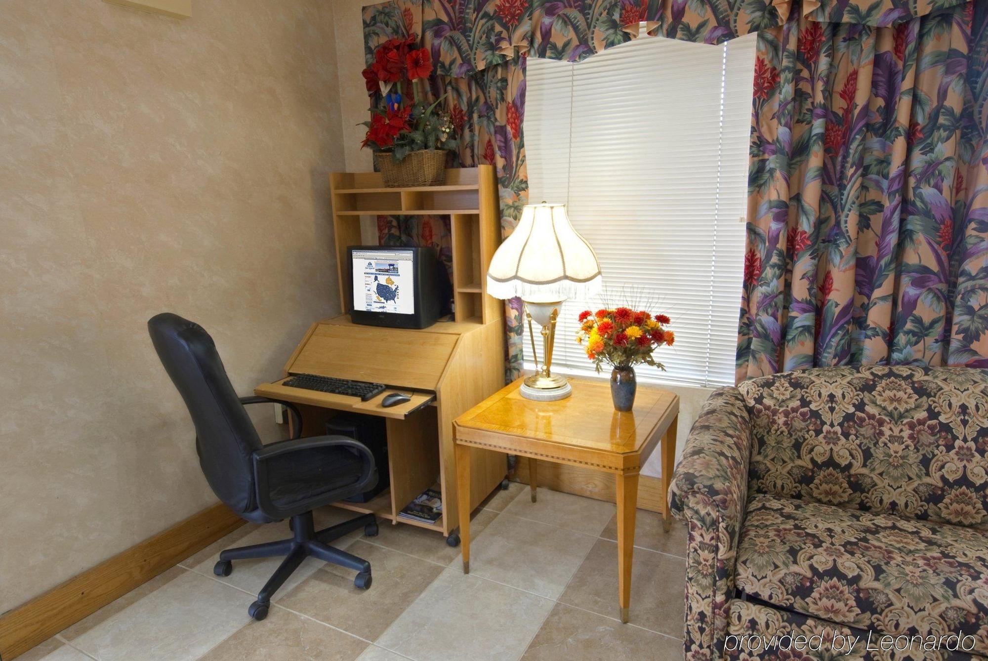 Americas Best Value Inn Стокбридж Стая снимка
