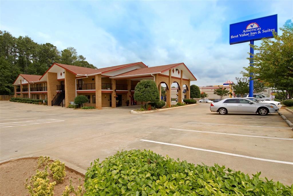 Americas Best Value Inn Стокбридж Екстериор снимка