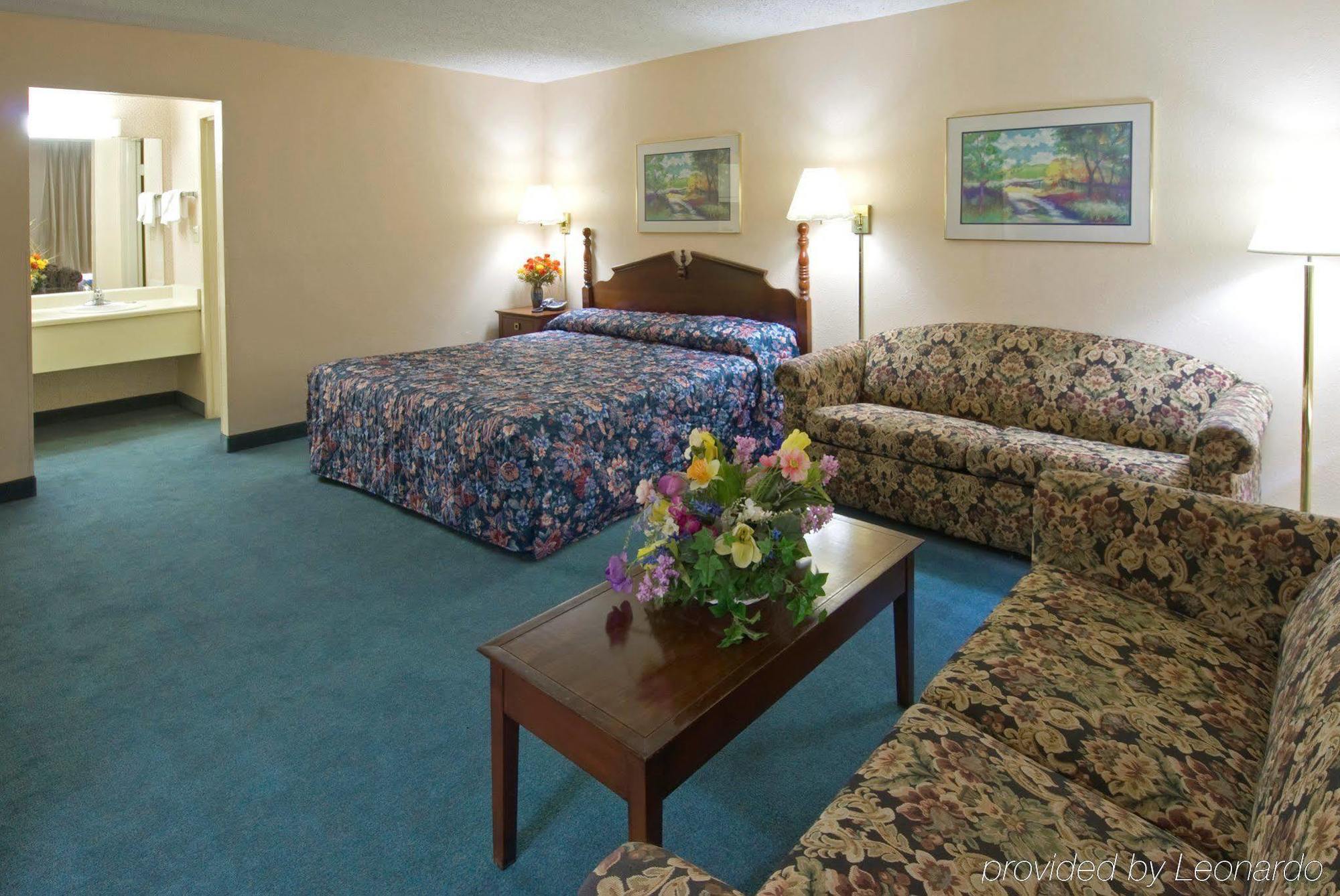 Americas Best Value Inn Стокбридж Стая снимка